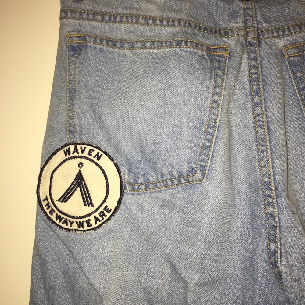 WAVEN Aki boy friend jeans, ripped and embroidered